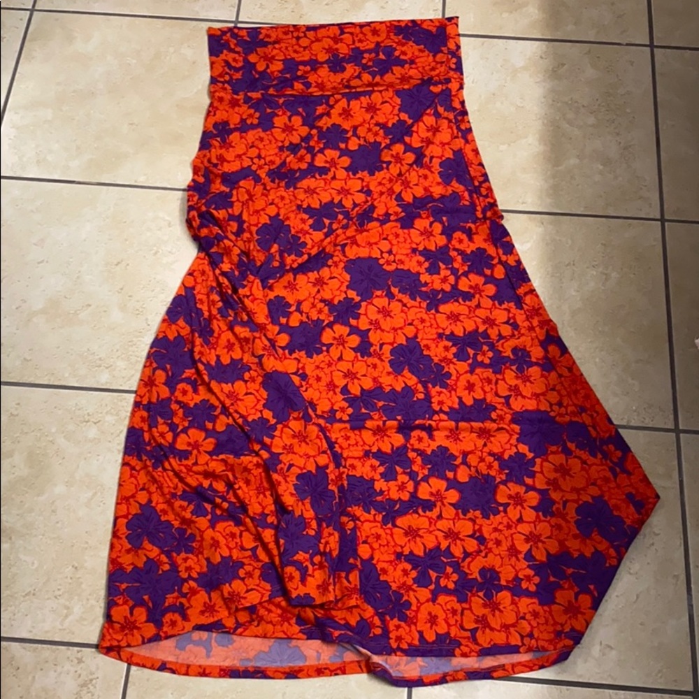 NWT Floral maxi skirt